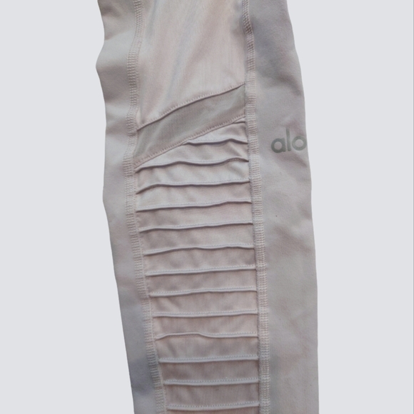 Alo Yoga High Waist Moto Legging in Lavender Beige Light Purple - Pink Small - Picture 5 of 9